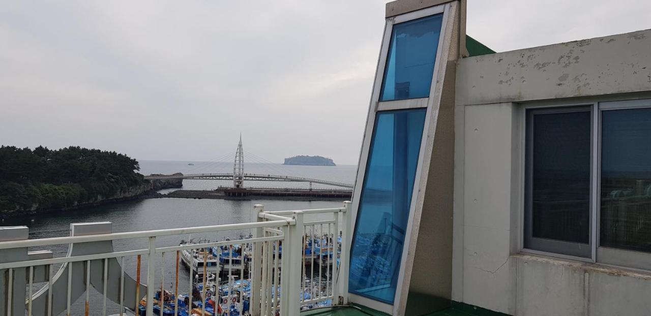 섬스토리 펜션 서귀포 외부 사진